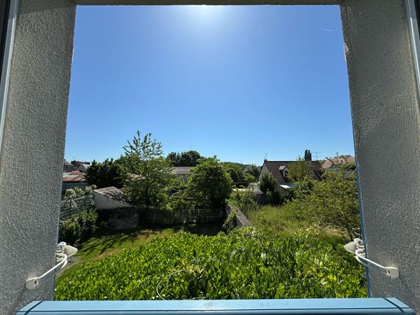 Appartement T3 au calme avec box, Étampes Saint-Pierre
