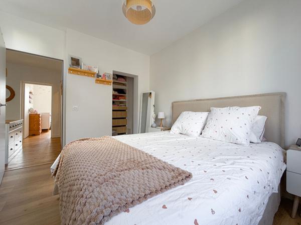 ANGERS - PARC DU PIN | MAISON RÉNOVÉE DE 109 M² - 3 CHAMBRES DONT UNE AU RDC - JARDIN & STATIONNEMENT