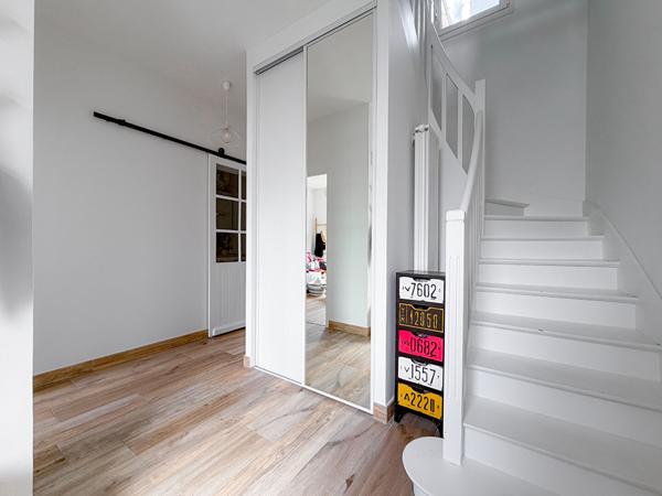 ANGERS - PARC DU PIN | MAISON RÉNOVÉE DE 109 M² - 3 CHAMBRES DONT UNE AU RDC - JARDIN & STATIONNEMENT