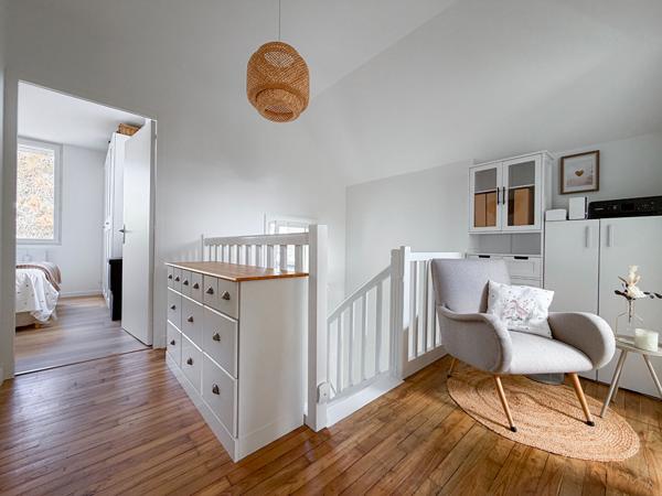 ANGERS - PARC DU PIN | MAISON RÉNOVÉE DE 109 M² - 3 CHAMBRES DONT UNE AU RDC - JARDIN & STATIONNEMENT