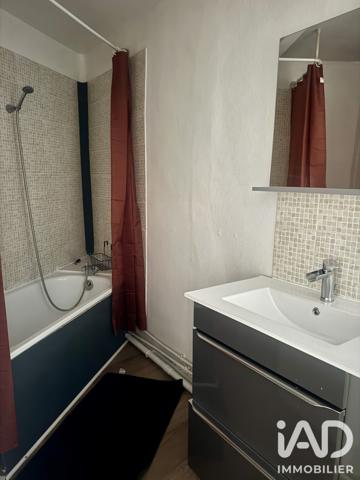 Location studio 42 m² Limoges