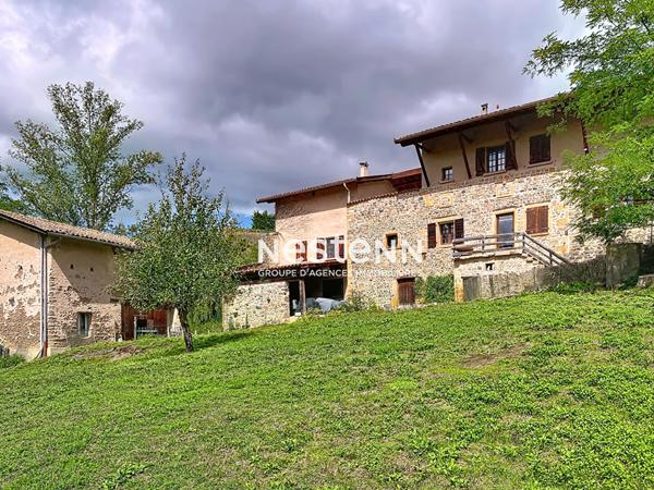 Maison Bully 183 m2 - 4 chambres - grand jardin - piscine - dépendances