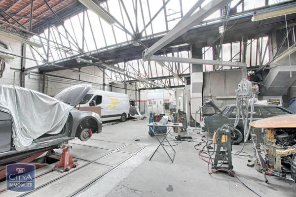 Immeuble à vendre 566m²