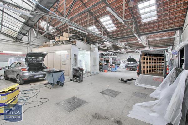 Immeuble à vendre 566m²