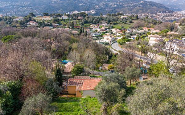 Maison à vendre    6 pièces • 195 m2 Colomars