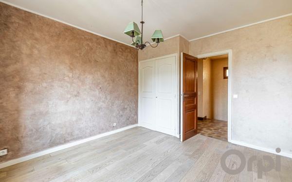 Maison à vendre    6 pièces • 195 m2 Colomars