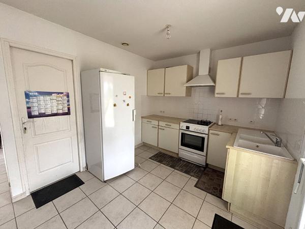 Maison à Doué-en-Anjou 3 chambres 81 m².