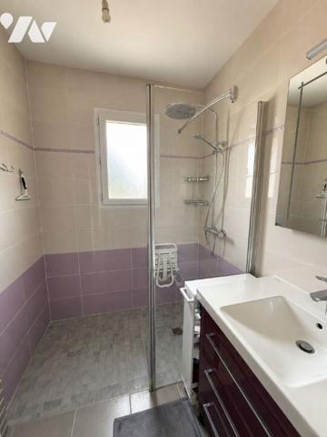Maison à Doué-en-Anjou 3 chambres 81 m².