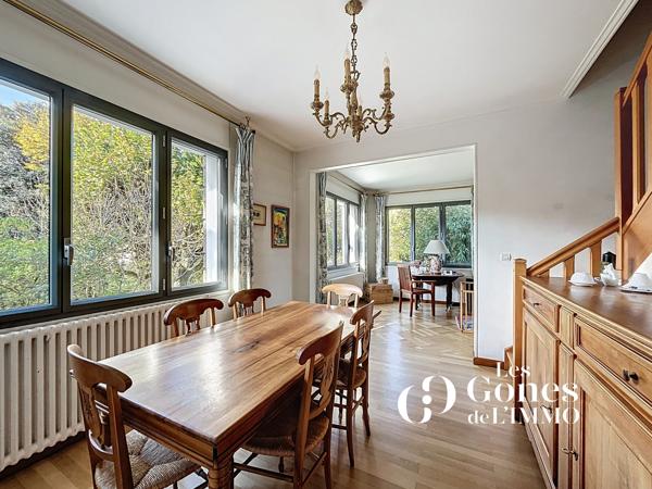 Maison 7 pièce(s) 6 chambre(s) 182 m²