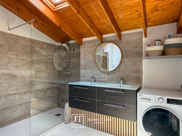 Maison
                                                                                                                                                                                                                                                                                                                        3 pièce(s)                                                                                                                                                                                                          2 chambre(s)                                                                                                                                                                                                          54  m²