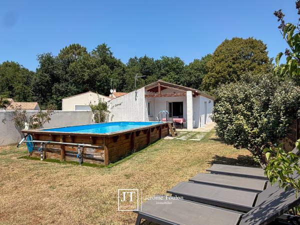 Maison
                                                                                                                                                                                                                                                                                                                        3 pièce(s)                                                                                                                                                                                                          2 chambre(s)                                                                                                                                                                                                          54  m²