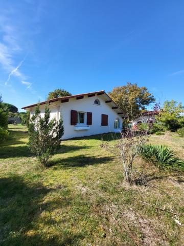 PETITE VILLA  A 10 MN DE L'OCEAN