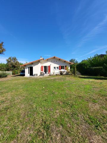 PETITE VILLA  A 10 MN DE L'OCEAN