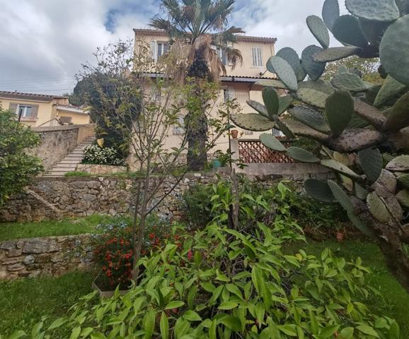 Maison 125 M²- 350 m² Terrain - Vue mer