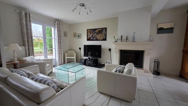 A VENDRE - 37510 BALLAN-MIRE Maison 6 pièces