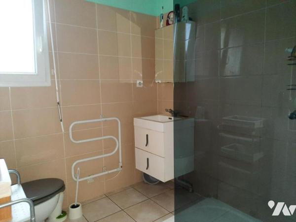 SAINT-GERVAIS : Maison plain pied 3 chs / 2 sd'eau