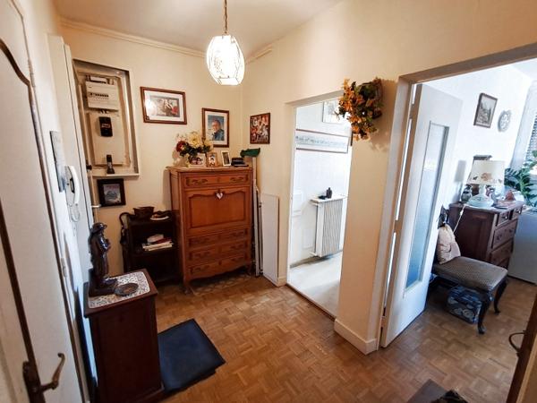 Dernier étage avec vue pour cet appartement de type 2 avec l