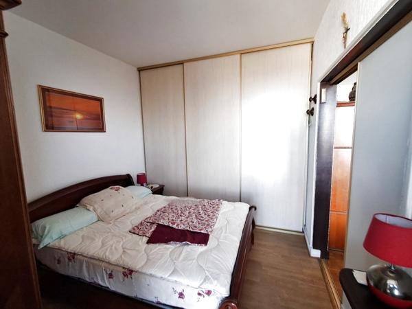 Dernier étage avec vue pour cet appartement de type 2 avec l