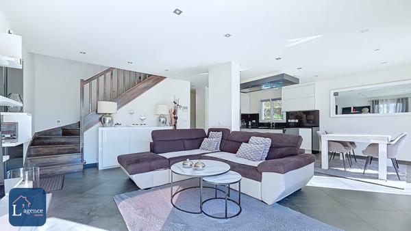 Villa T6 Belles prestations Sous-sol Chevry 01170