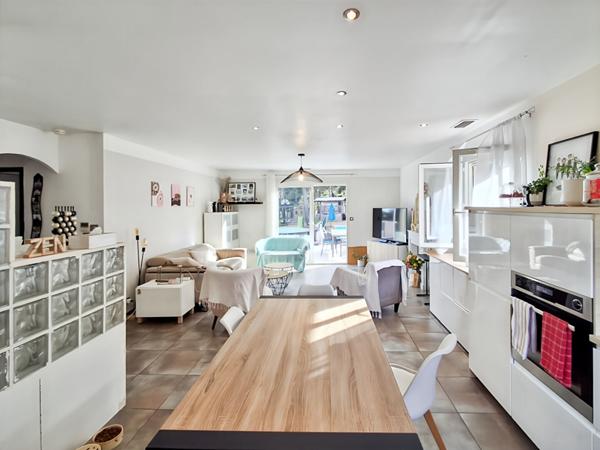 Maison Rognac Barjacquets plain pied