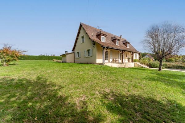 Propriété familiale avec piscine et dépendances - Bassillac-et-Auberoche, aux portes de Périgueux Bassilac