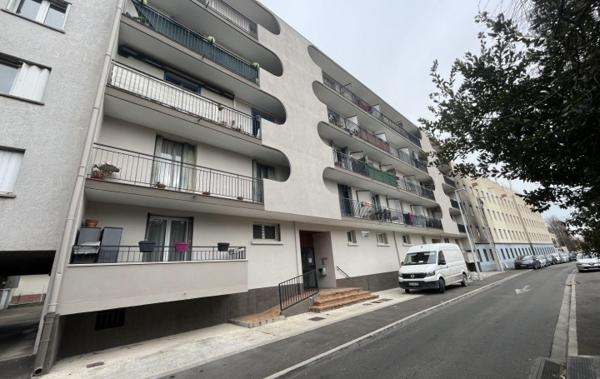 Vente Appartement P2 rénové(e) Nimes   