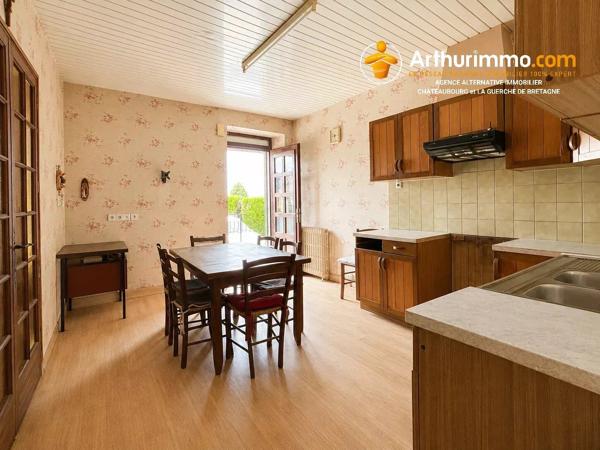 Vente                                                      Maison
                        
                     6 pièces                      119 m2                     à Vitré