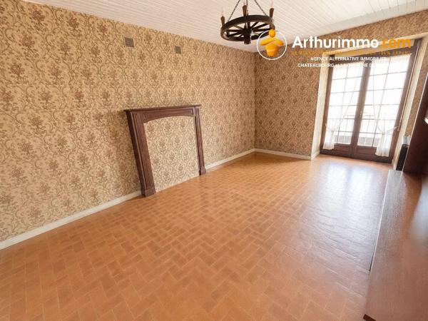 Vente                                                      Maison
                        
                     6 pièces                      119 m2                     à Vitré
