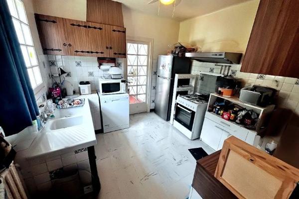 CABESTANY A VENDRE VILLA 2 FACES A RENOVER SUR TERRAIN 2 FACES AU CALME COEUR VILLAGE