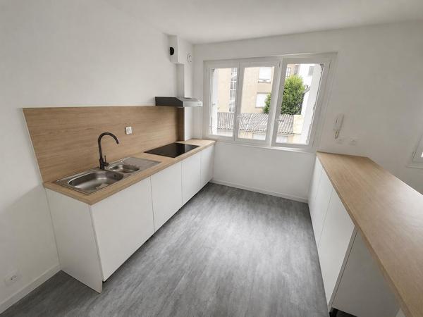 Appartement rénové Nantes - 2 pièce(s) - 44.06 m2