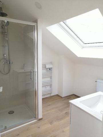 LAVAL - Appartement Duplex Meublé.