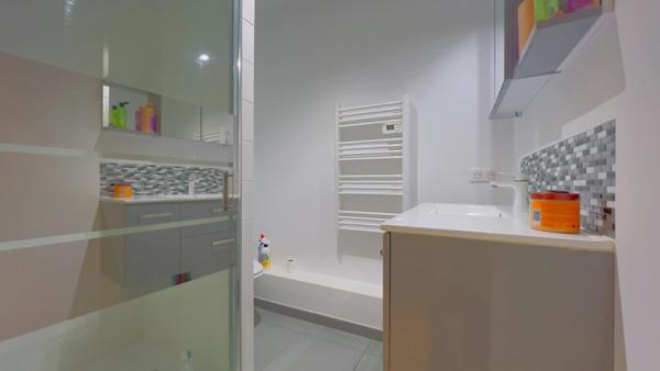 Département du Finistère (29) - Quimper - Quartier du Braden – Maison de type 7 de 164 m² habitable - Double garage - Terrain de 260 m².