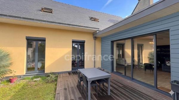 Département du Finistère (29) - Quimper - Quartier du Braden – Maison de type 7 de 164 m² habitable - Double garage - Terrain de 260 m².