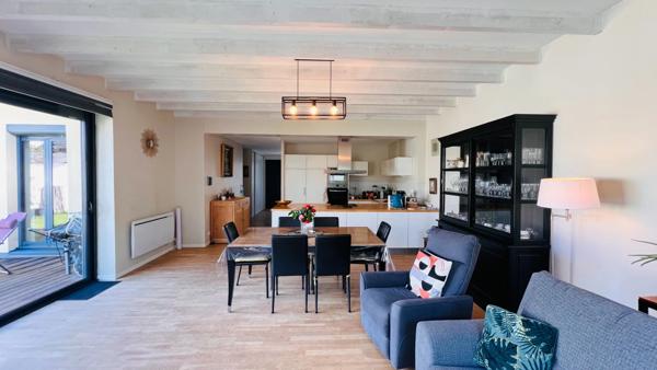 Département du Finistère (29) - Quimper - Quartier du Braden – Maison de type 7 de 164 m² habitable - Double garage - Terrain de 260 m².