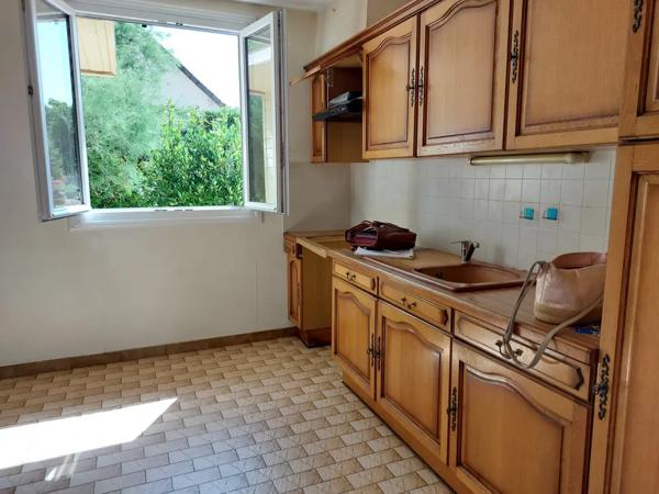 plain pied de 2 chambres et 1 bureau