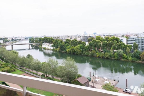 COURBEVOIE - FRONT DE SEINE - - BELLE VUE TOUR EIFFEL ET DEFENSE -  Appartement 4 pieces