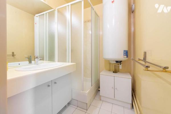 COURBEVOIE - FRONT DE SEINE - - BELLE VUE TOUR EIFFEL ET DEFENSE -  Appartement 4 pieces