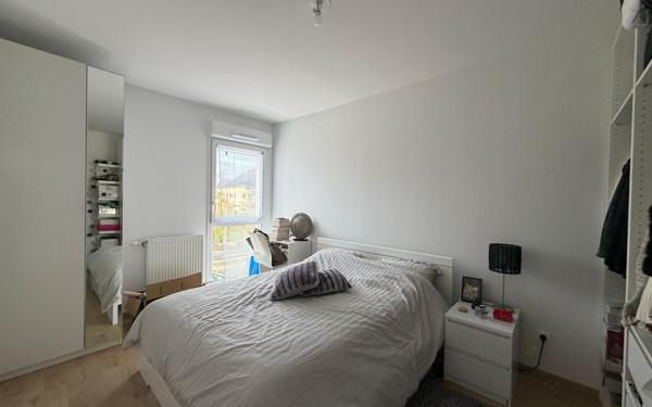 Appartement à vendre    2 pièces • 43 m2 Saint-Égrève