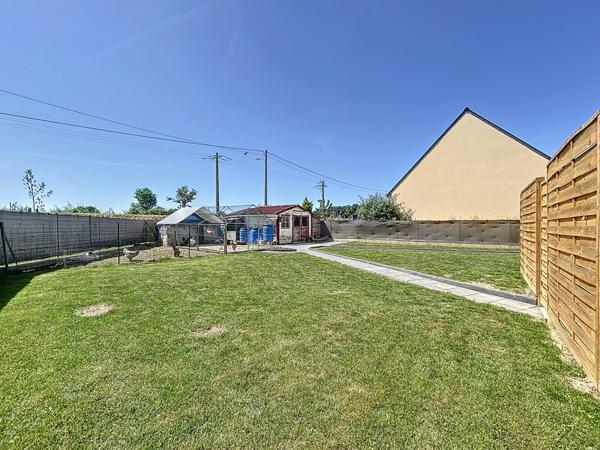 Sur le secteur De Val D Anast, au bout d’une impasse d’un petit lotissement.