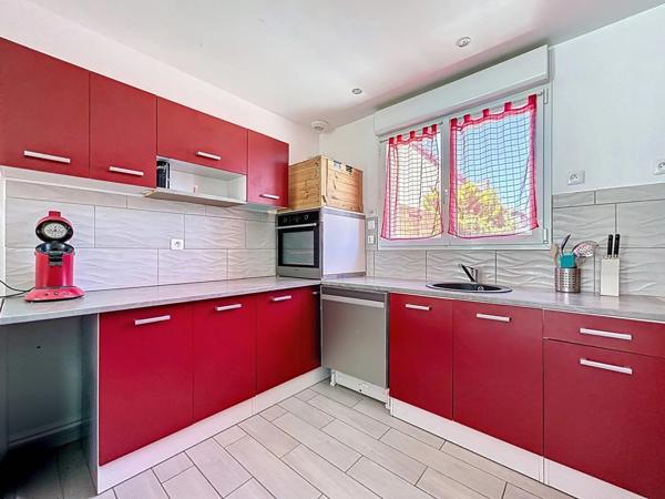 Sur le secteur De Val D Anast, au bout d’une impasse d’un petit lotissement.