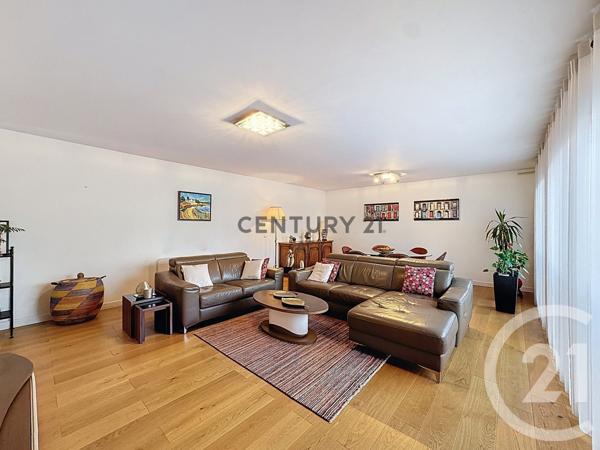 Appartement F5 à vendre  5 pièces - 108,48 m2 CHOISY LE ROI - 94