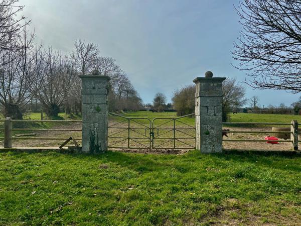 Maison à Gavray-sur-Sienne, 50450 - 9 pièces 250m²