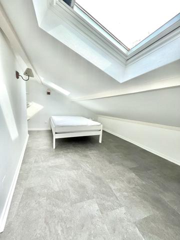 APPARTEMENT F4 DUPLEX MEUBLÉ ENTIÈREMENT RÉNOVÉ