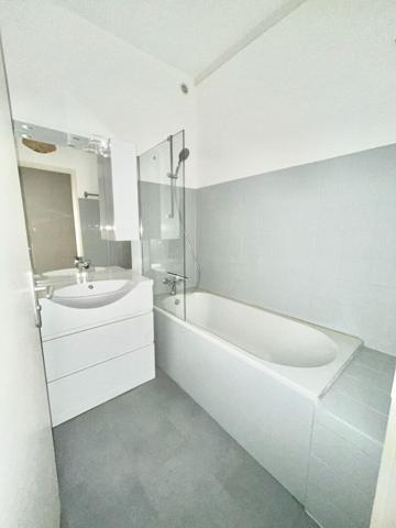 APPARTEMENT F4 DUPLEX MEUBLÉ ENTIÈREMENT RÉNOVÉ