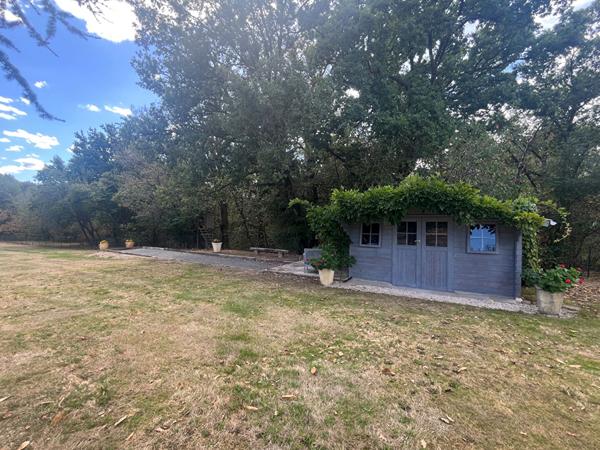 Le charme de l'ancien, le confort du moderne : votre coup de coeur à 15 min de Périgueux !