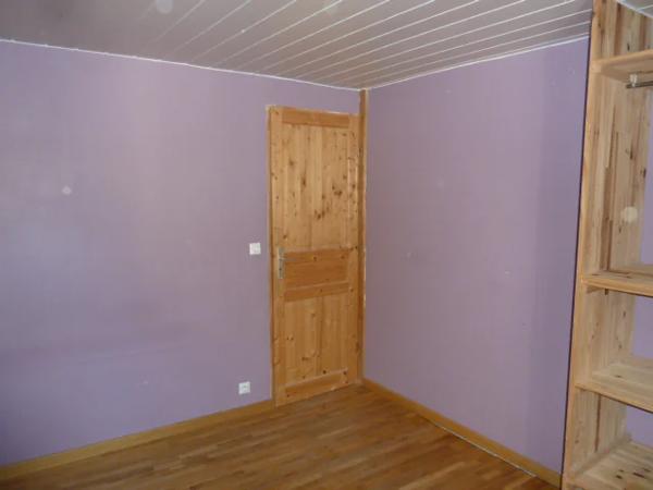 Maison à louer à Monts-de-Randon (48700)