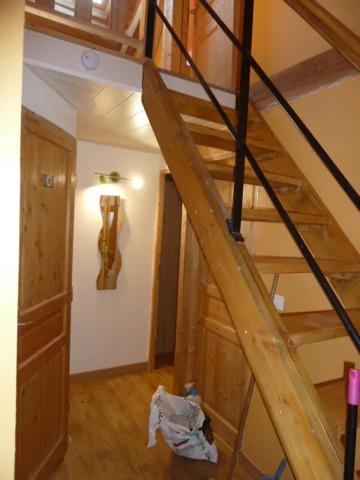 Maison à louer à Monts-de-Randon (48700)