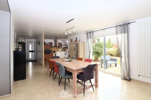 Maison 164 m² à PLOUBEZRE 22300