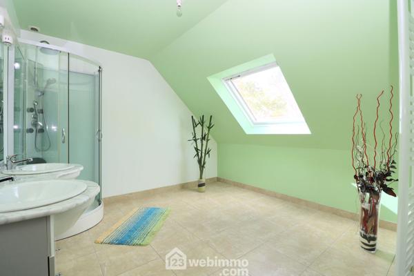Maison 164 m² à PLOUBEZRE 22300