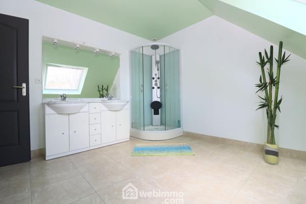 Maison 164 m² à PLOUBEZRE 22300